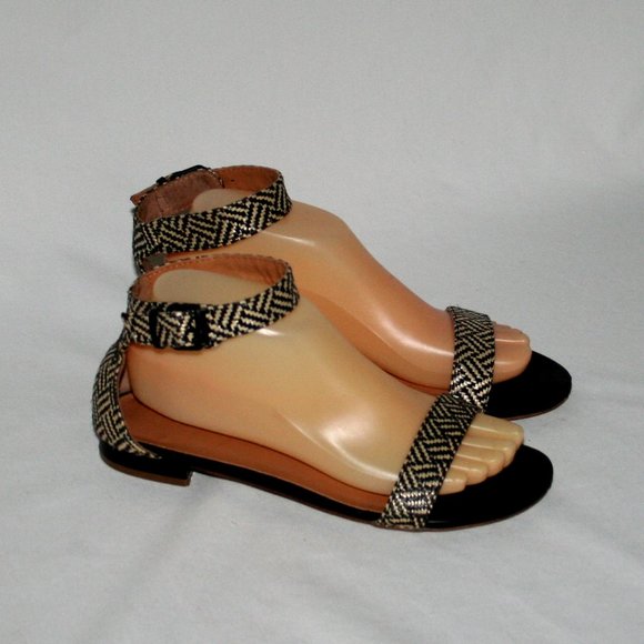 J CREW Size 7.5 C5128 Black & Ivory Low Heeled Ankle Strap Sandals - Picture 2 of 10